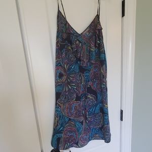 Dress with ruffle front